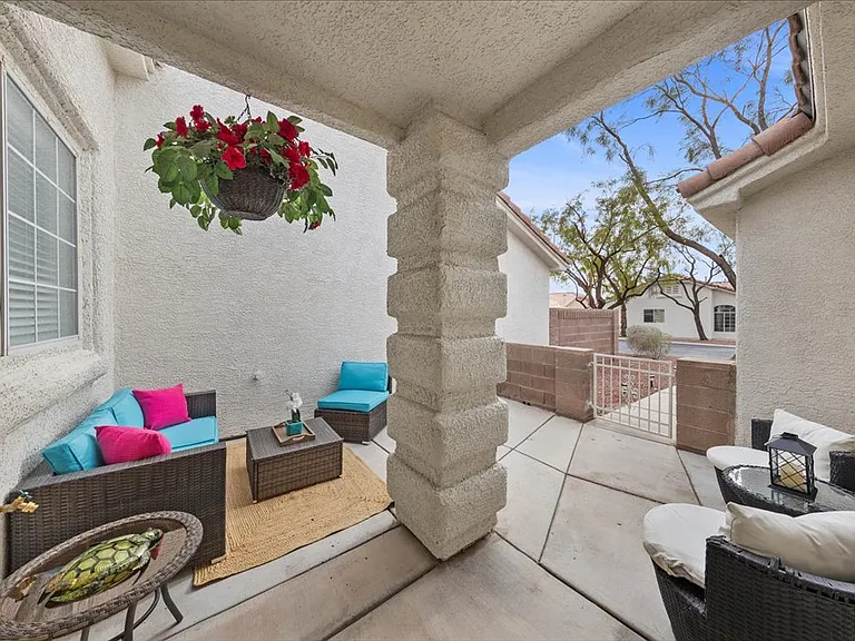9962 Catalina Canyon Ave — Photo 11