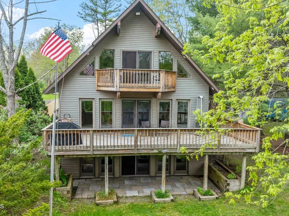 20 Zack Lane, Averill Park, NY 12018