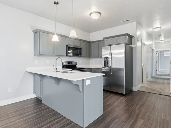 665 N 380 W, Vineyard, UT 84059