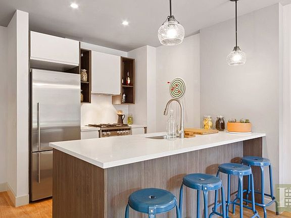 3rd image of 740 Dekalb Ave #403