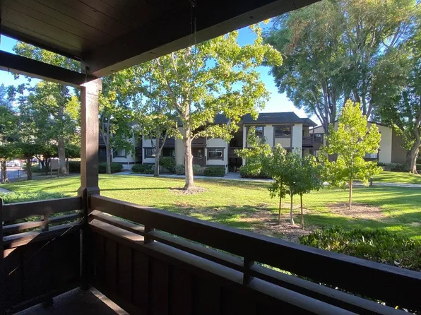 765 San Antonio Rd APT 21, Palo Alto, CA 94303