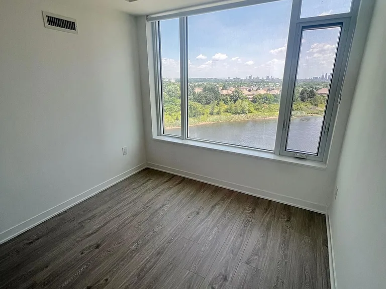 2495 Eglinton Ave W #602 — Photo 19