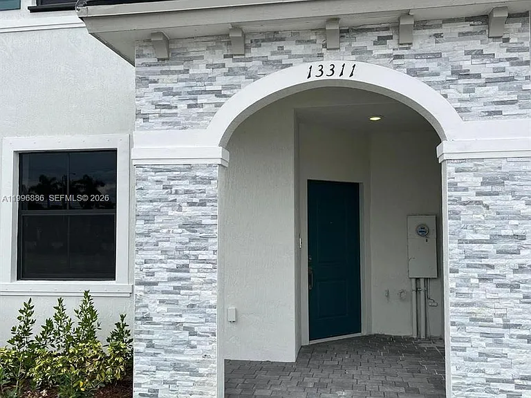 13313 SW 287th Ter — Photo 1