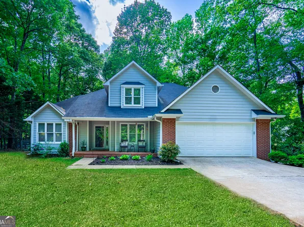 121 Taylor Len Dr, Lagrange, GA 30240