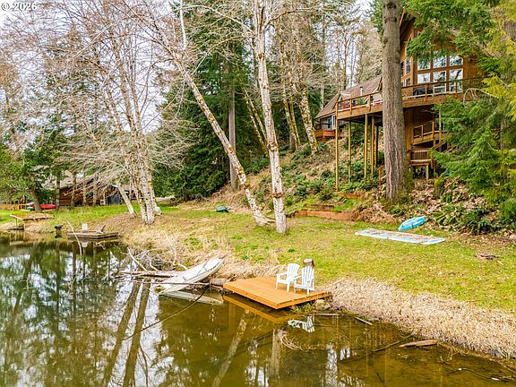 3rd image of 71397 Fishhawk Rd