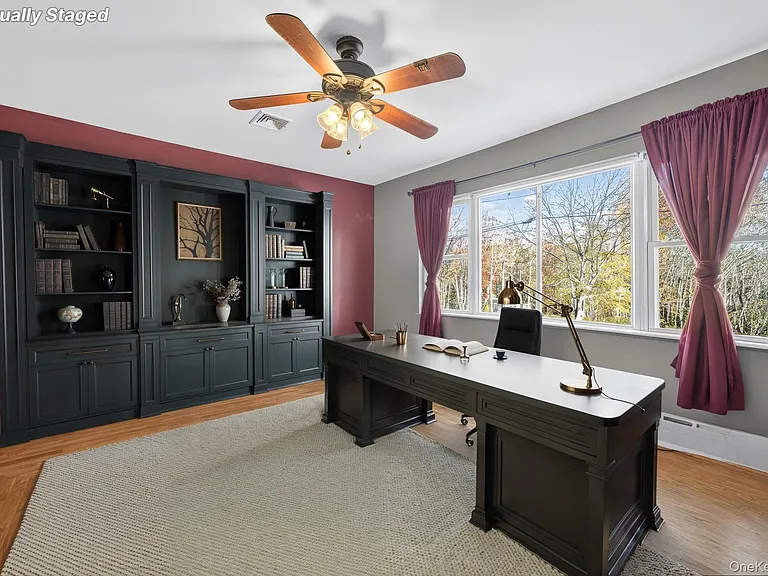 91 Meyerhoff Rd — Photo 38