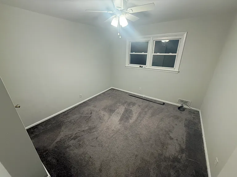 5 Garrett Ave — Photo 3