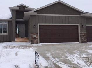 2904 S Keyrell Dr, Sioux Falls, SD 57106