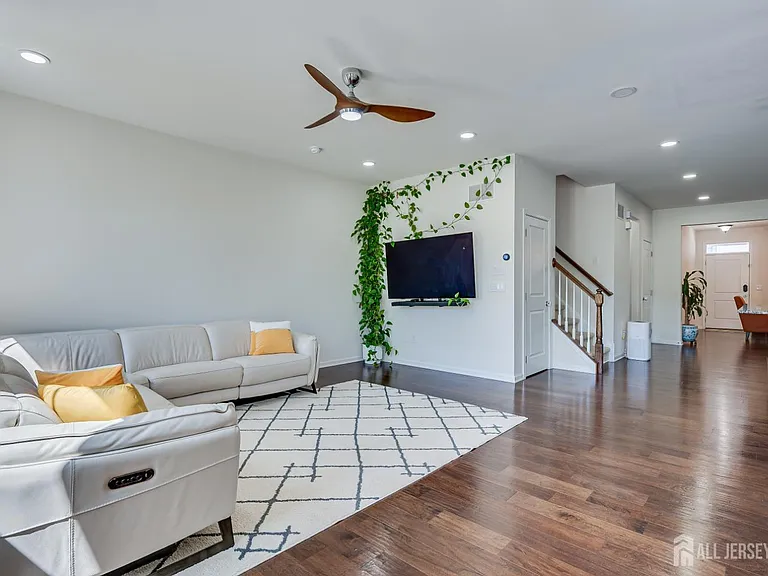 14 Hyacinth Ln — Photo 16