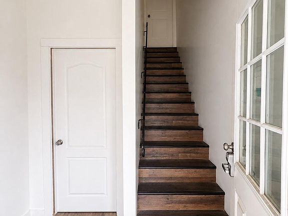 3rd image of 200 Holman St