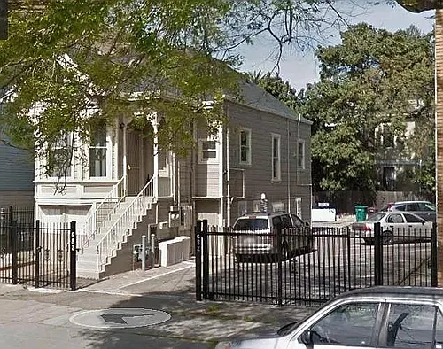 682 10th St Photo 1