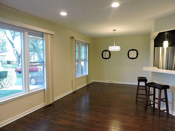 4th image of 531 Leamington Ave