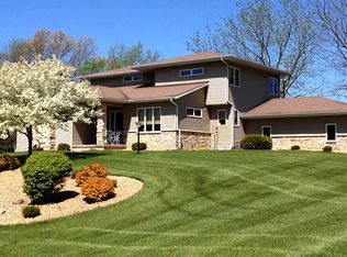 5708 Niagara Ct, Oregon, WI 53575