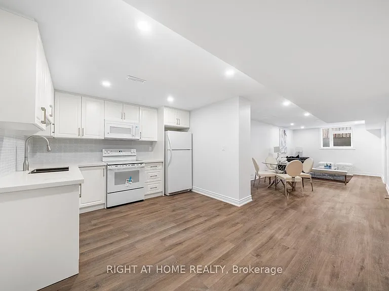 582 Carlyle Ct #LOWER — Photo 4