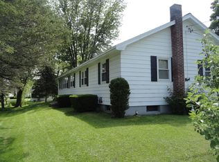 16 Blinn St, Whitehall, NY 12887