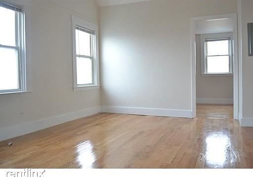 193 Hampshire #3 Cambridge Shared Unit Photo 5