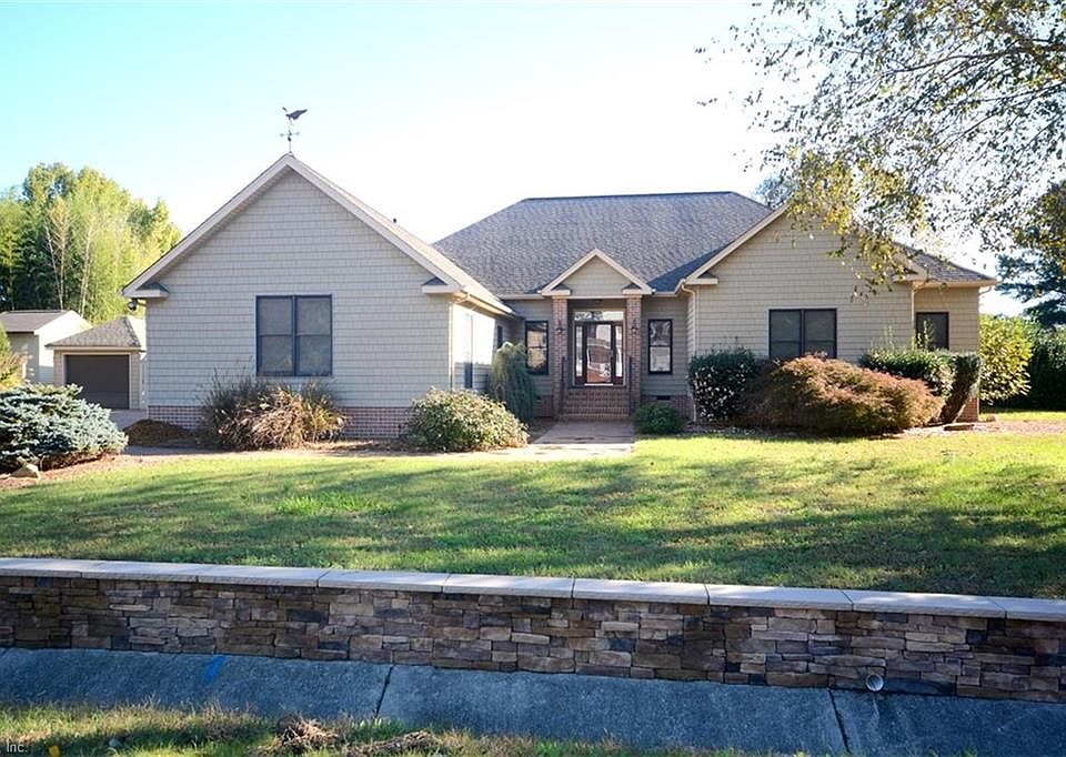 1st image of 115 Holden Ln