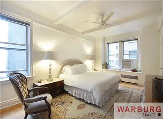 Sold by Warburg | media 18