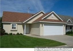 1st image of 827 Aspen Cir