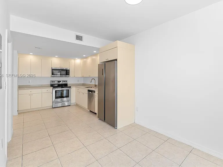 365 NW 109th Ave #701 — Photo 7