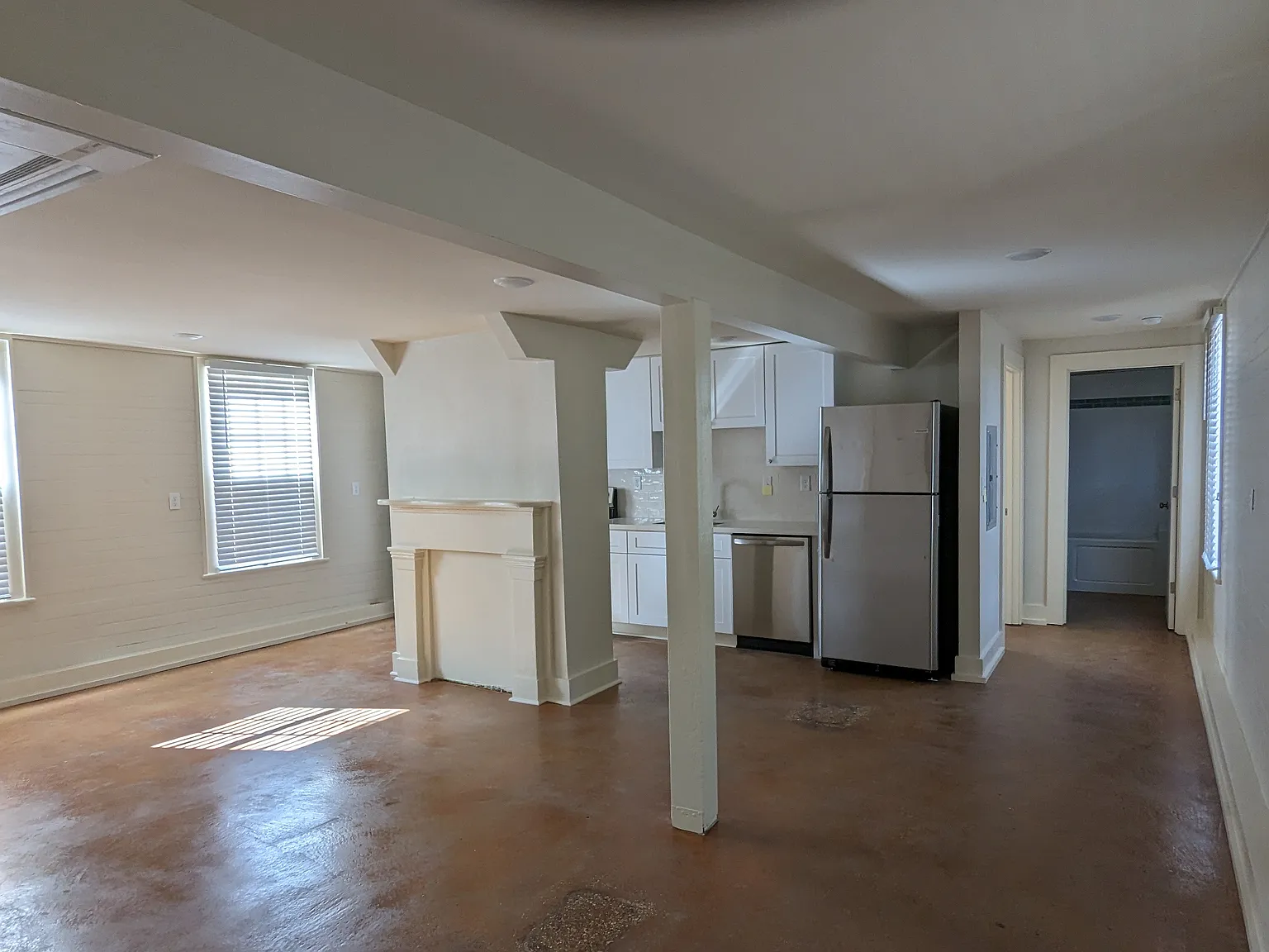 1 bed, 750 sqft, $1,200 — Photo 4