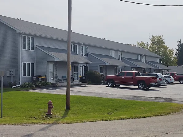 125 N Ridge St #115, Rochelle, IL 61068