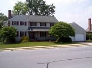 124 Windsor Dr, Ephrata, PA 17522