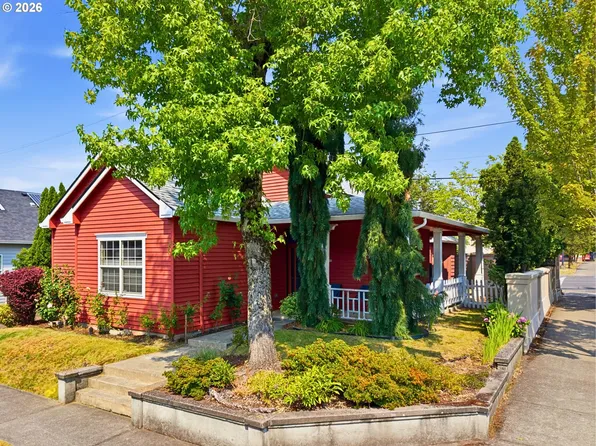1012 NE Multnomah Dr, Fairview, OR 97024