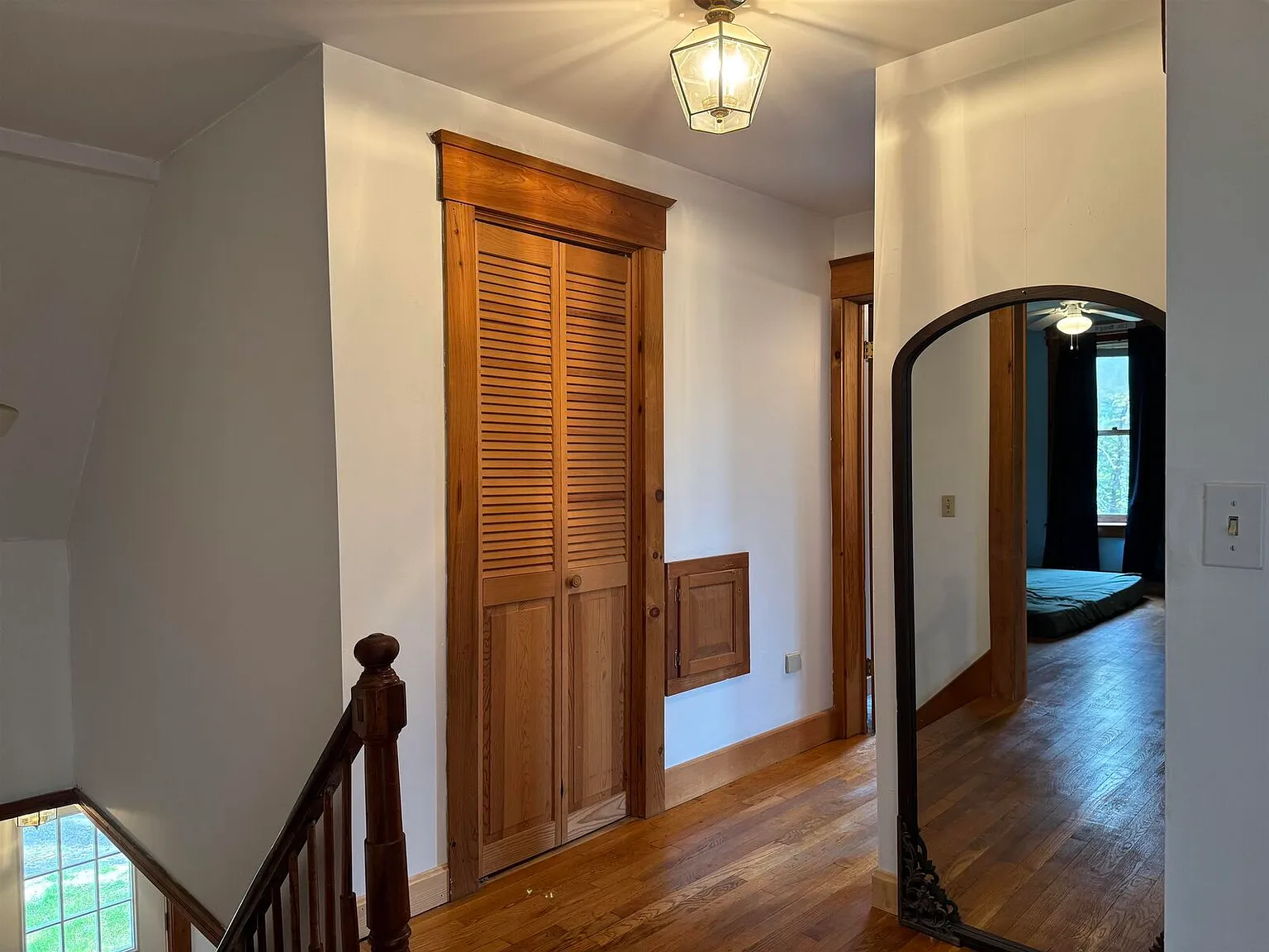 3 bed, 1.5 bath, 2061 sqft, $3,150 — Photo 4