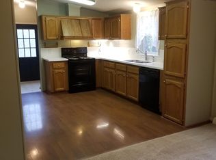 876 Rucker Rd, Robertsville, MO 63072