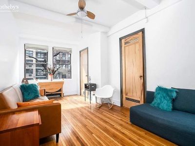 457 W 57th St #203, Manhattan, NY, 10019