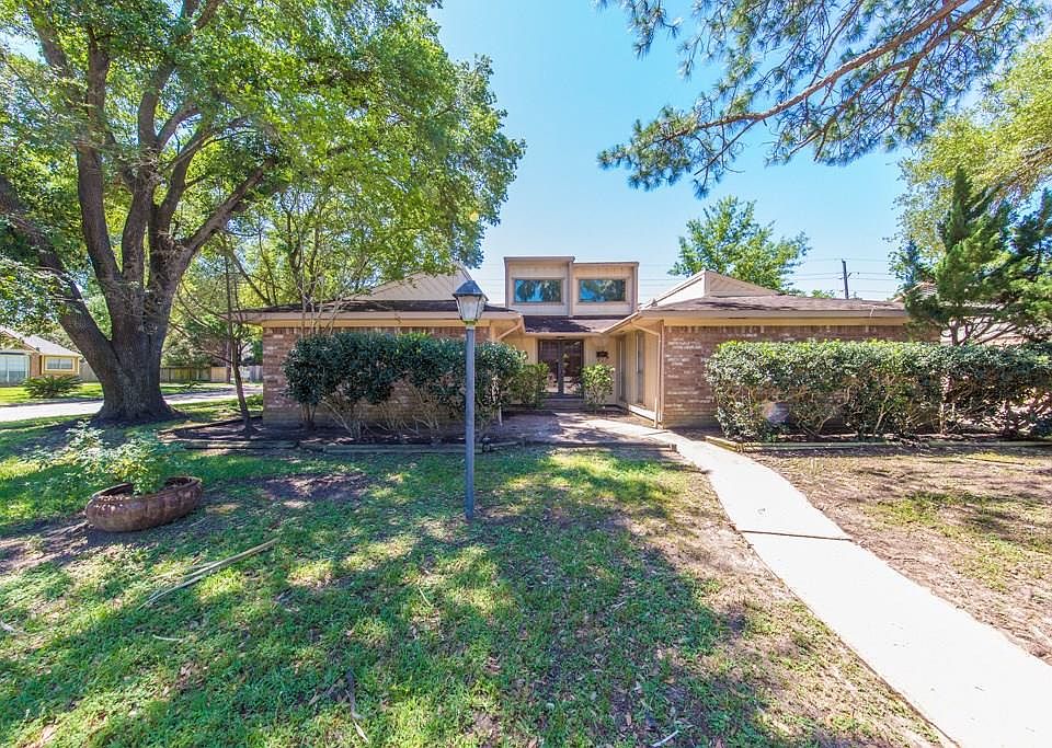 1st image of 22603 Indian Knoll Dr