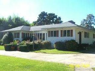 435 Acapesket Rd, East Falmouth, MA 02536