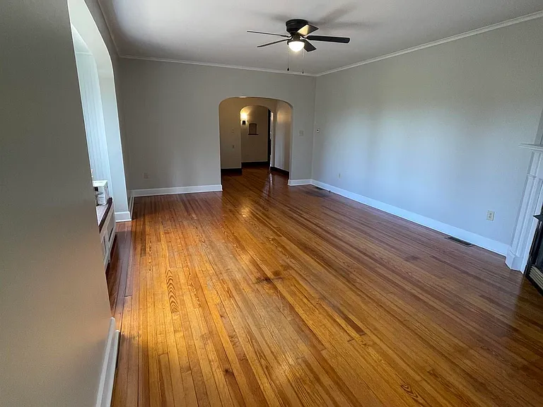 1440 Stewartstown Rd — Photo 13