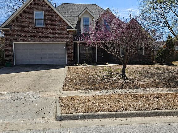 3rd image of 3857 W Edgewater Dr