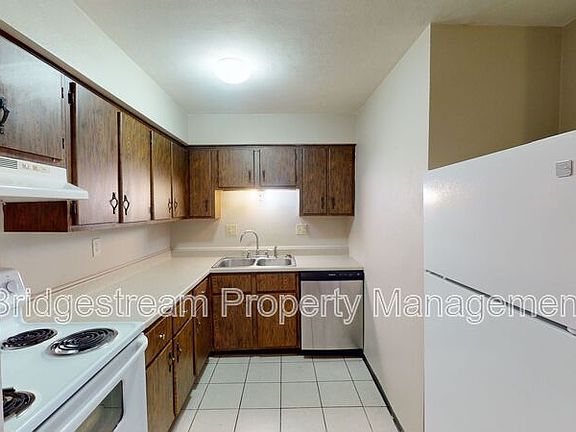 2nd image of 75 N Gebhart Church Rd APT D