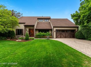 412 Wakefield Ln, Geneva, IL 60134