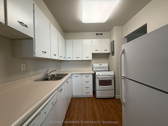 3rd image of 158 Fitch St #318