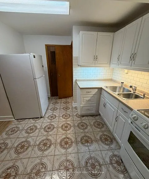 20 Bush Dr #LOWER — Photo 4