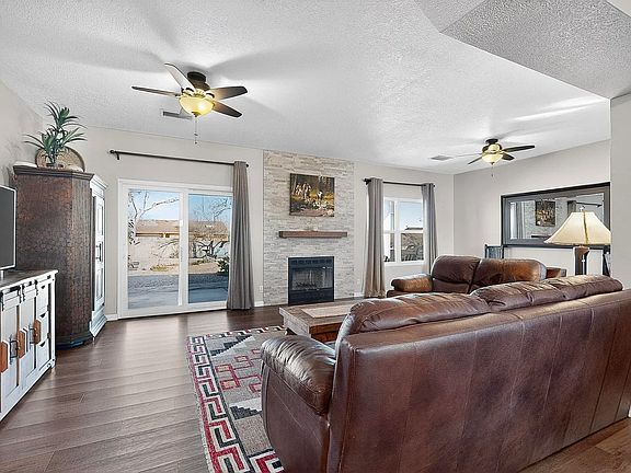 2nd image of 7217 Donet Ct NE