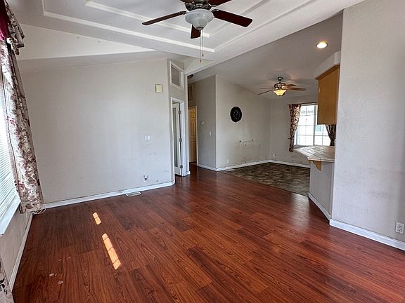 4th image of 1201 W Valencia Dr Space 77