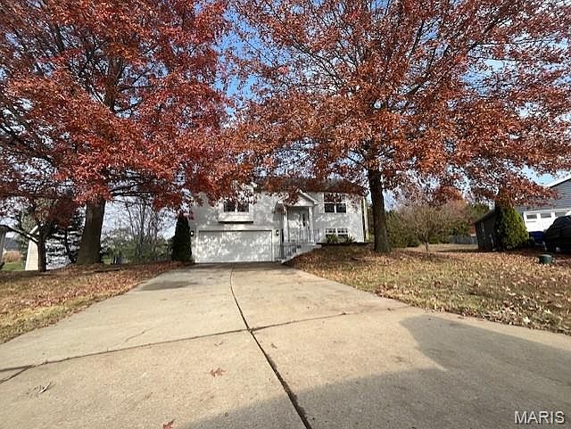 1st image of 720 Tobermory Ct