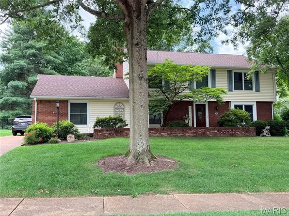 480 Maymont Dr, Ballwin, MO 63011