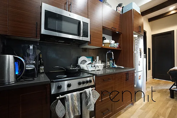 Rented by Rennit Inc. | media 44