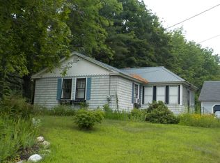 19 Stearns Hill Rd, South Paris, ME 04281