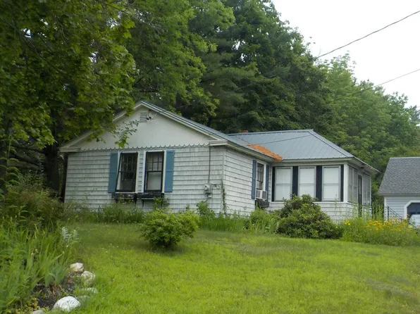 19 Stearns Hill Road, Paris, ME 04281