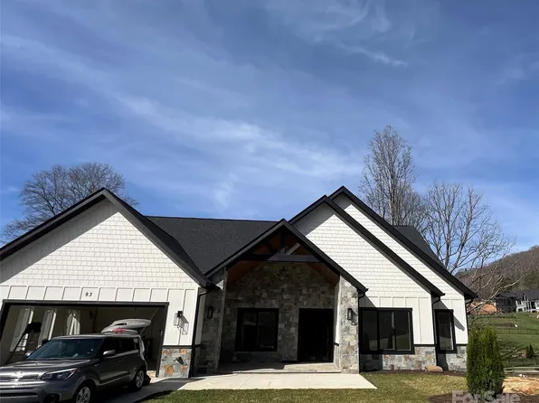 93 Bridgeway Dr, Candler, NC 28715