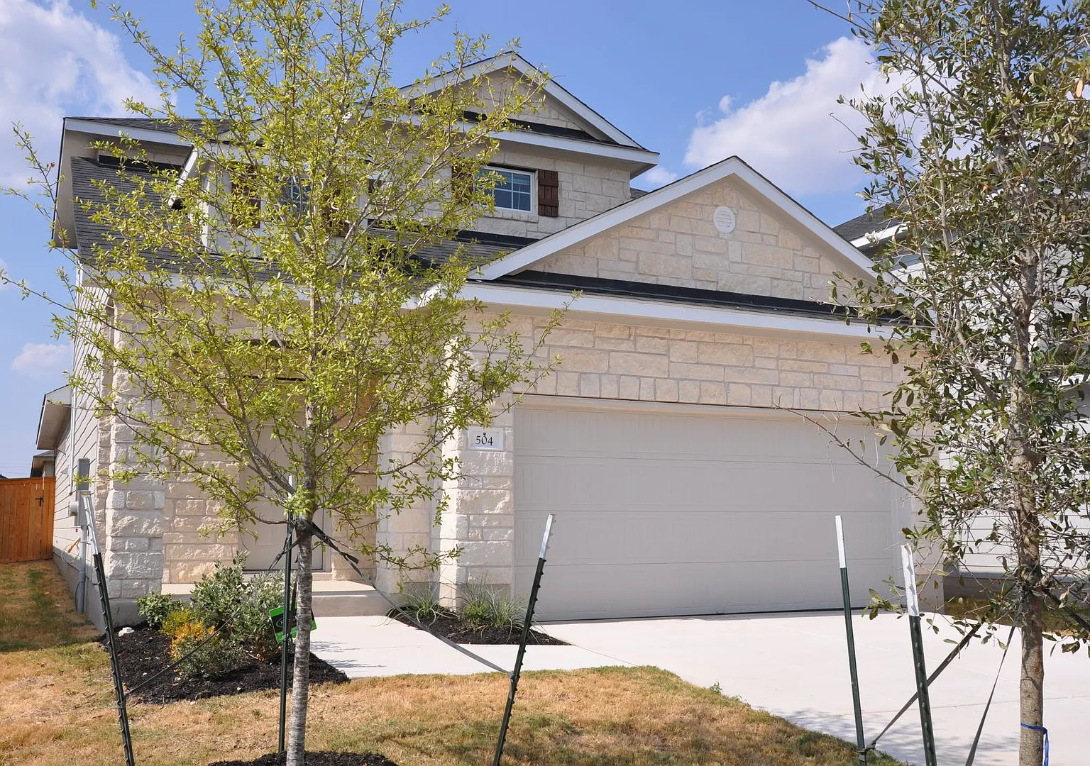 Brand New 3 Bedroom 2.5 Bath in Sonterra — Photo 2