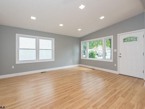 2nd image of 704 Osprey Ct
