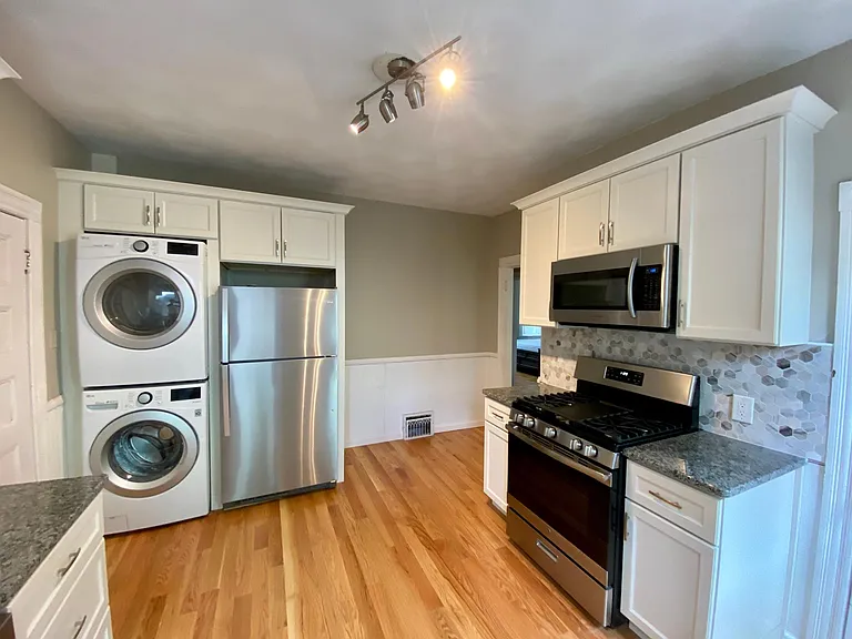 Laundry in Unit